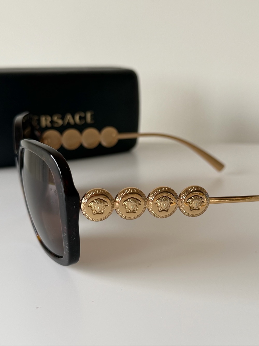 Versace Tortoise Shell sunglasses - Picture 3 of 3